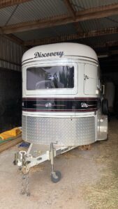 2016 Discovery 2HAL Float