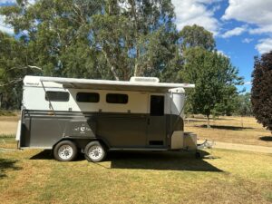 2015 Imperial 3 Horse Angle Camper