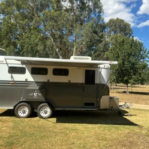 2015 Imperial 3 Horse Angle Camper
