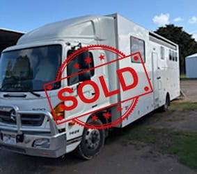 SOLD!!! 2014 Hino truck