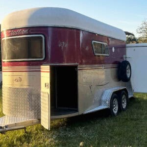 2010 Model Stallion 2HA Float