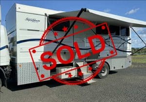 SOLD!! DWAN Superfloats Horse Truck